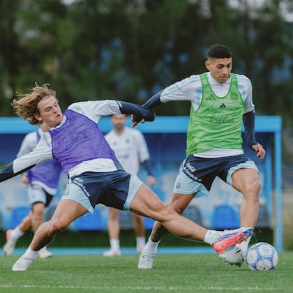Nicolás Paz (22) y Ezequiel Fernández (24), dos de los que buscan afianzarse en la selección