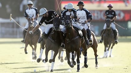 Nicolás Pieres batalla con Nero en la final de Palermo: ahora, los dos son 10