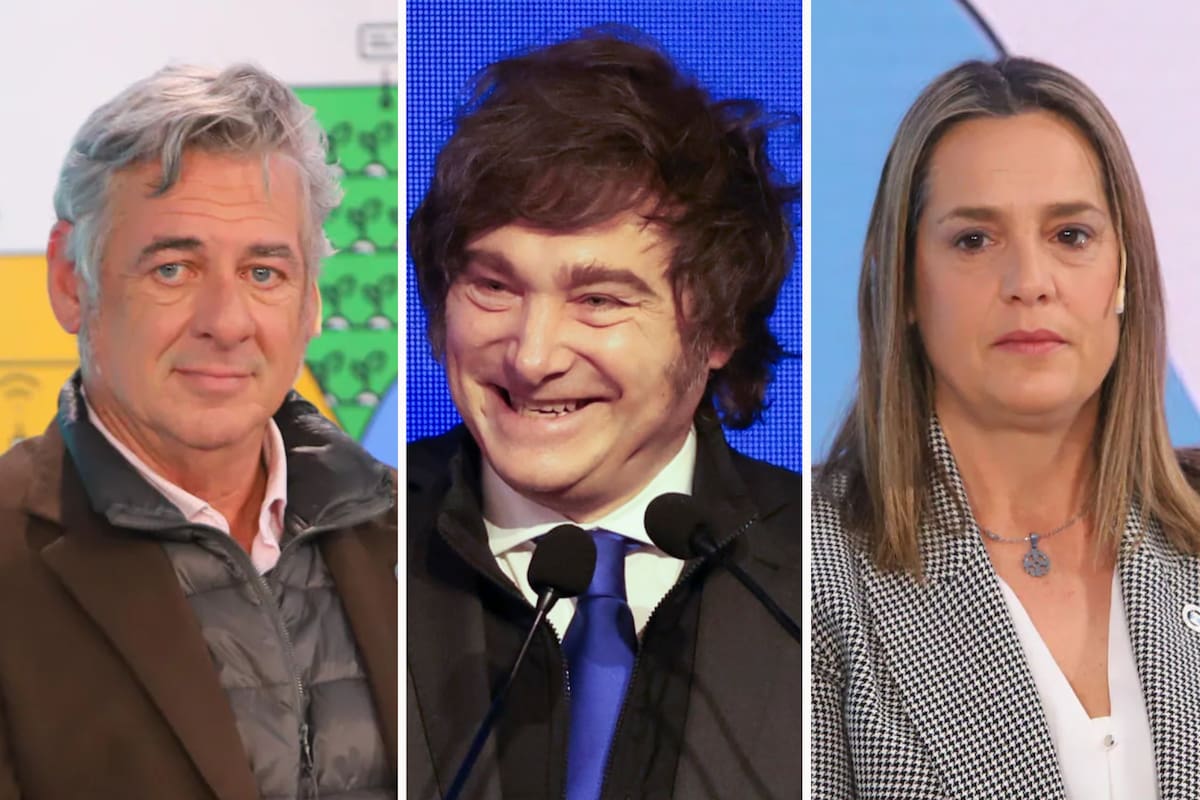 Nicolás Pino, presidente de la SRA; Javier Milei; y Andrea Sarnari, presidenta de FAA