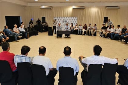 Nicolás Pino visitó Santiago del Estero