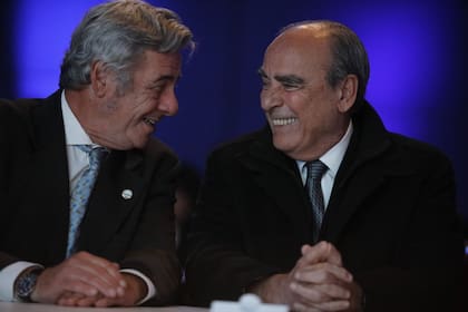 Nicolás Pino y Guillermo Francos en la previa de la entrevista