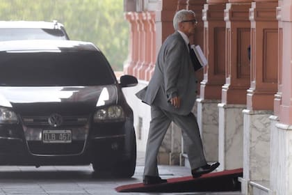 Mariano Cúneo Libarona, nuevo ministro de Justicia, entra a la Casa Rosada