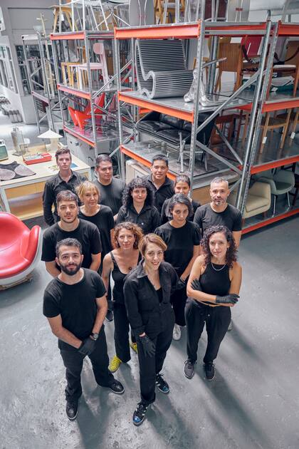 Nicolás Robert, Damián Domínguez, Diego Gómez Acuña, Mora Caraballo, Wustavo Quiroga, Sylvia Fiedler, María Argente, Mariángeles Zamblera, Sebastián Rodríguez, Constanza Martínez, Franco Chimento, Marcela Fibbiani y Mariel Szlifman, parte
del equipo