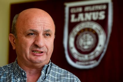 Nicolás Russo, presidente de Lanus