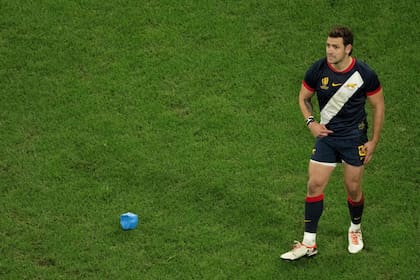 Nicolás Sánchez con la camiseta alternativa que los Pumas utilizaron en un partido del último Mundial