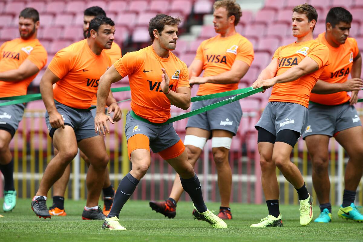 Nicolás Sánchez, goleador de Jaguares, durante el entrenamiento