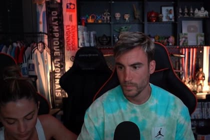 Nicolás Tagliafico probó en vivo un videojuego de terror y se pegó el susto de su vida: el imperdible video