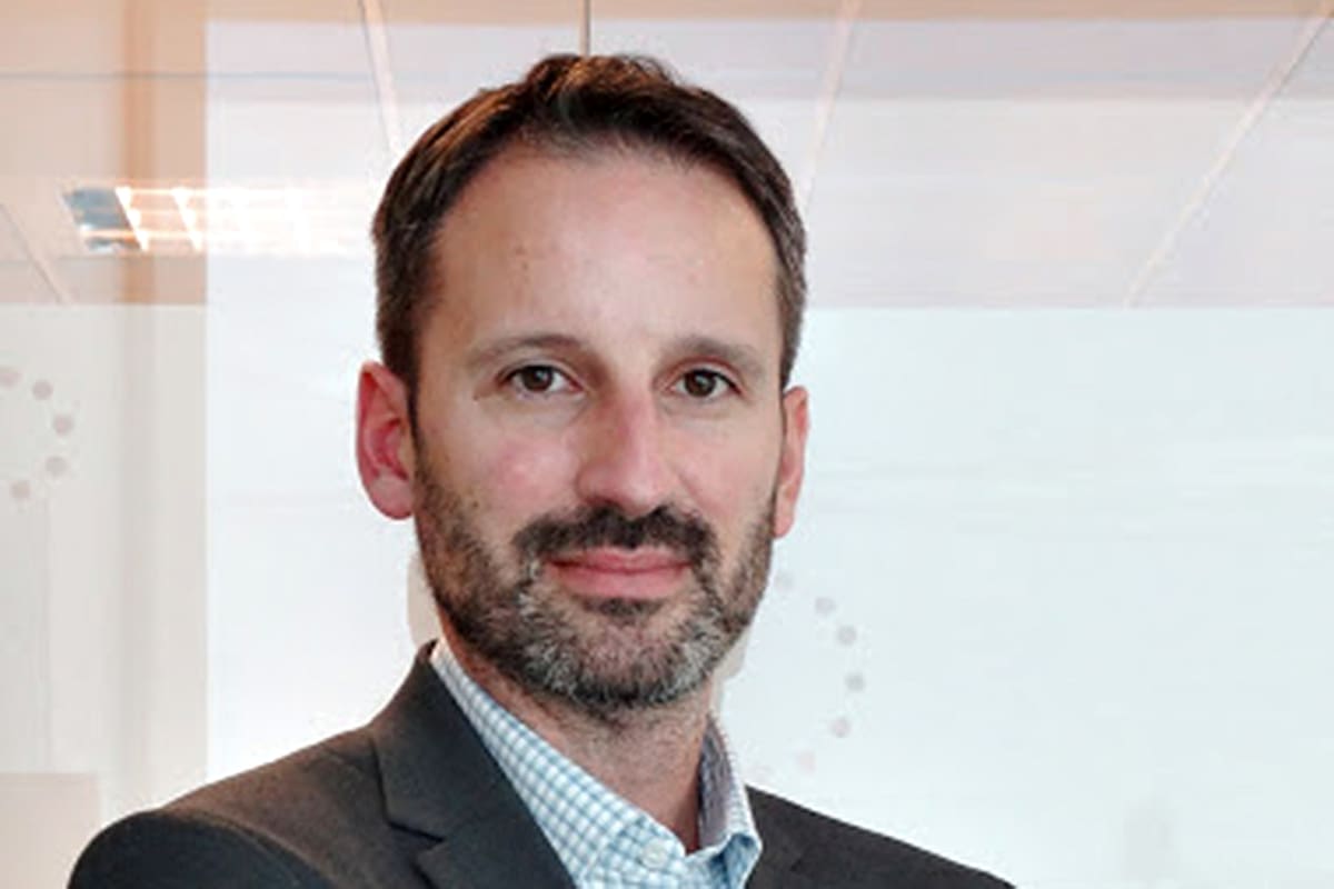 Nicolás Vaquer expuso ante Diputados que el laboratorio había prometido 1 millón de vacunas para 2020