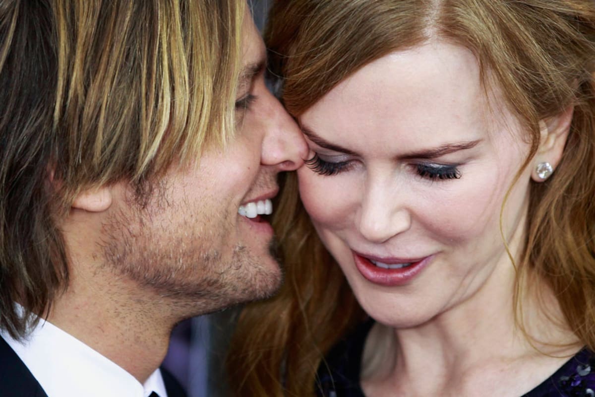 La actriz, quien atravesó un duro divorcio con Tom Cruise, encontró el amor sanador en el cantante Keith Urban, con quien recuperó la felicidad perdida