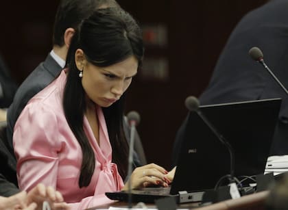 Nicole Minetti asiste a una reunión en la sede regional de Lombardía en Milán, el 15 de febrero de 2011