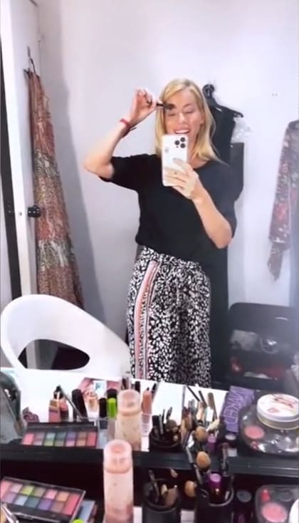Nicole Neumann mostró cómo se las ingenió para reemplazar su cepillo de dientes