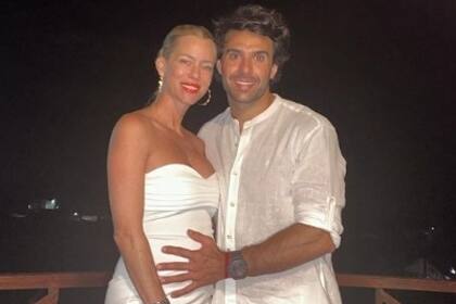 Nicole Neumann y Manuel Urcera, felices con la llegada de 2024, año en el que le darán la bienvenida a su primer hijo