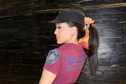 Nicole V. la expolicía que fue suspendida por grabar videos en redes