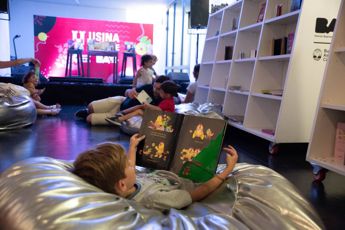 Niño leyendo