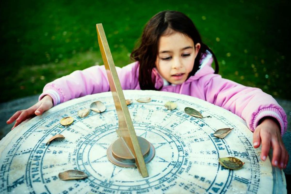 Niños; niñas; BBC; BBC Mundo; Sociedad; Educación; Tiempo Lineal;