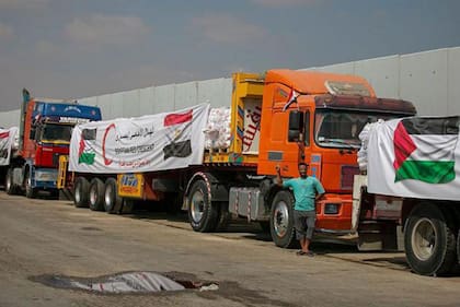 Las restricciones de Israel provocan importantes demoras en los camiones con ayuda humanitaria que llegan a Gaza