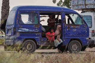 Rebeldes hutíes reportan ataques aéreos en su contra en Yemen y otras noticias en Oriente Medio