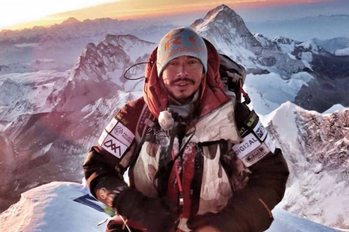 Nirmal Purja durante su ascensión al Everest en mayo de 2019