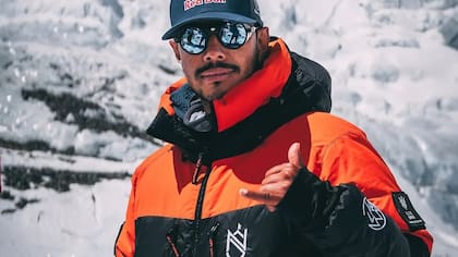 Nirmal Purja en una de sus expediciones (Foto: X)