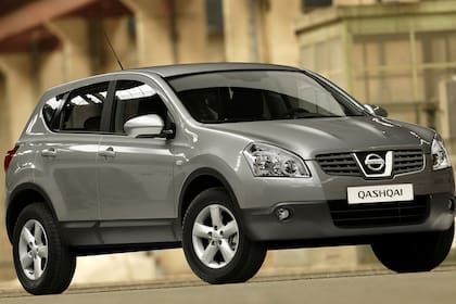 Nissan Qashqai, fue el primer SUV en no tener pretensiones de offroader y ofrecerse como un vehículo urbano y familiar.