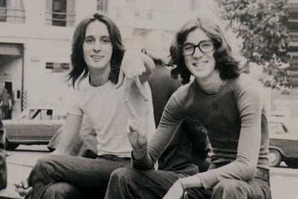 Nito y Charly, "Suit Generis" según lo pronuncia el productor The Alchemist, que sampeló "Tango en segunda"