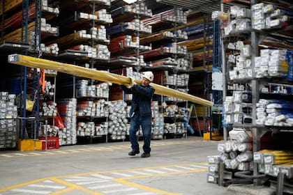 "no aplique gravamen del 50%, estamos sufriendo": empresario por guerra arancelaria Ecuador-Colombia