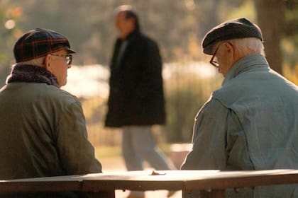 No descuides a tus vínculos sociales y evitá agradar a aquellas personas que realmente no te caen bien (Foto: Archivo)