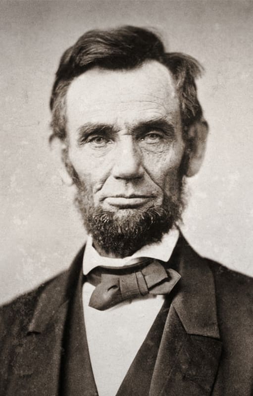 No era la primera vez que Lincoln era amenazado de muerte. Muchas de esas amenazas le llegaban por escrito y las había recopilado