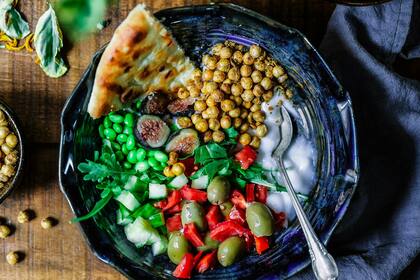 No es la leche: el alimento con más calcio y proteínas que controla el azúcar y fortalece el corazón