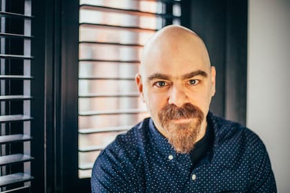 "No es la primera vez que meto a familiares en una novela, ni tantos rasgos autobiográficos en el narrador, pero no recuerdo otra en que lo haya hecho con tanta libertad", dice Magnus, autor y personaje de "La fiesta de un fauno"