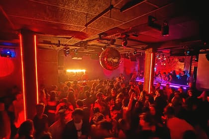 “No hay consigna para los DJs invitados. Y si preguntan, les decimos que sean libres con la elección de la música”, dice Zuker