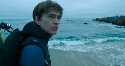 No hay demasiada profundidad dramática ni complejidad en el recorrido espiritual de Jay sino una serie de sensaciones que se trasladan al espectador