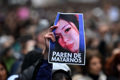 "No hay que hacer campaña con esto, ni marketing político", sostuvo el gobernador
