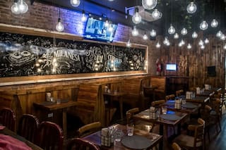 Tres hombres armados robaron un restaurante en Vicente López