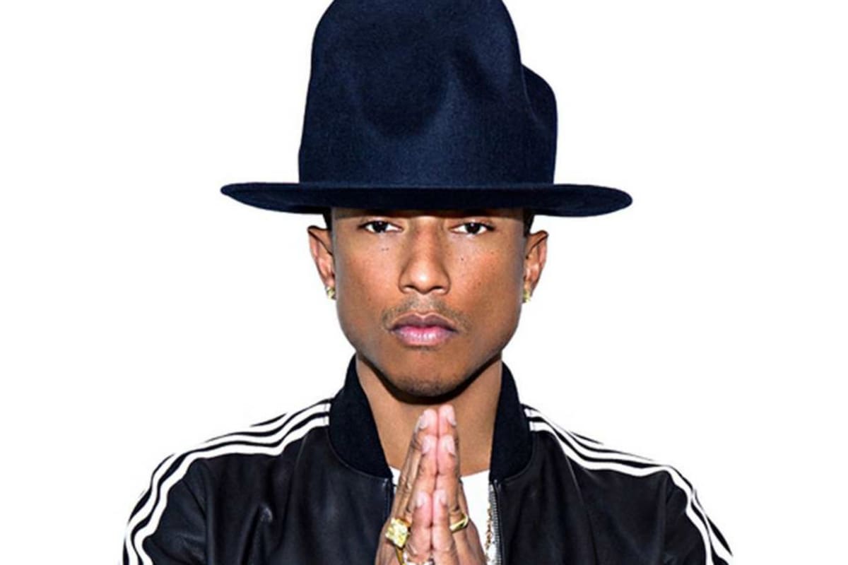 No One Ever Really Dies es el primer álbum de N.E.R.D. en casi ocho años. Participa una larga lista de invitados, entre los que se destacan Rihanna, Kendrick Lamar, André 3000 y M.I.A.