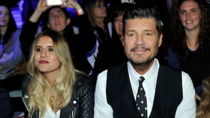 ¡No podía faltar! Marcelo Tinelli y su hija Micaela estuvieron en primera fila mientras su mujer Guillermina Valdes mostraba la nueva temporada de su línea de zapatos