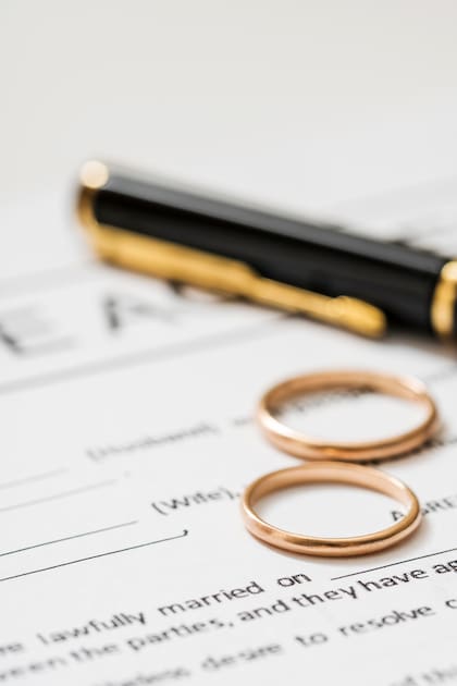 No pueden casarse quienes sean familiares de línea directa (Foto: Freepik)