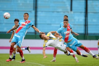 Arsenal y Rosario Central, un empate 1-1 con más fricciones que juego