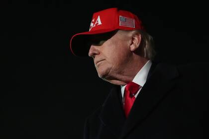 “No quiero un Papa que critique al Presidente de los Estados Unidos porque estoy haciendo exactamente lo que me eligieron", escribió Donald Trump en Truth Social (Foto AP/Julia Demaree Nikhinson)