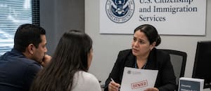 El Uscis endurece las preguntas para obtener la green card: qué anticipan los abogados de inmigración