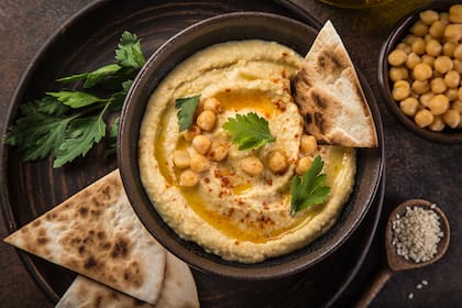 No se recomienda incorporar humus en las dietas de personas que tienen alergia a los garbanzos
