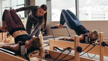No se trata sólo de correr o hacer funcional: se puede probar con otras opciones, como natación, boxeo, pilates, taichi o baile