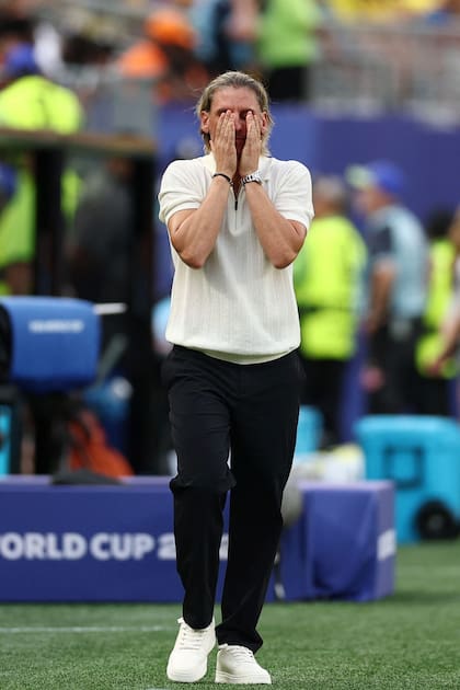 "No sentí en ningún momento que ellos merecieran ganar", dice el DT de Ecuador.