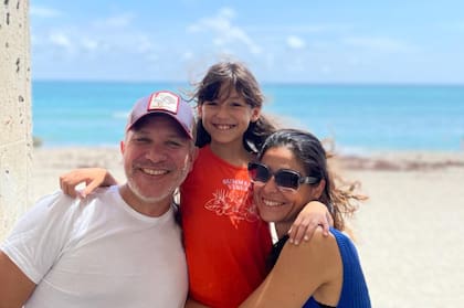 “No siento que me haya ido completamente de Argentina. Por fortuna, Miami tiene una comunidad latina y sobre todo argentina muy grande que, junto con el buen clima y la calidad humana que te brinda esta ciudad, me hace sentir muy bien”.