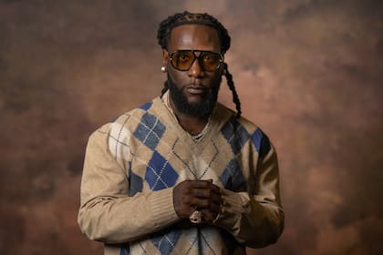 No Sign of Weakness de Burna Boy cumple sus sueños de estrella de rock