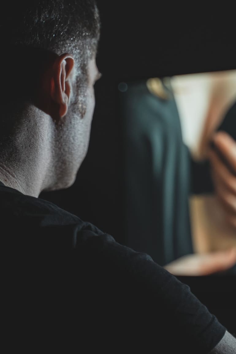 No te acuestes con extraños que pueden filmarte
