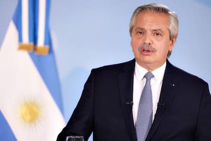 "No voy a aceptar que se naturalice esta cantidad de contagios y fallecimientos", dijo Alberto Fernández