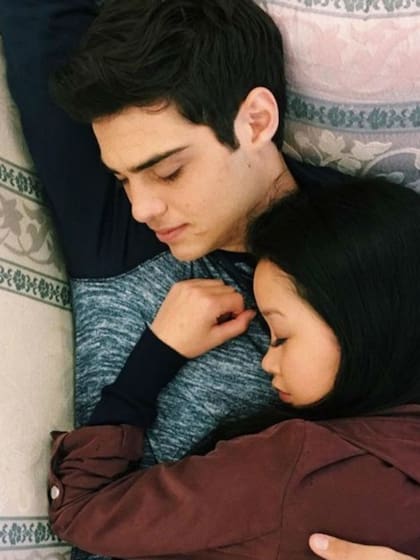 Noah Centineo y Lana Condor en el film de Susan Johnson