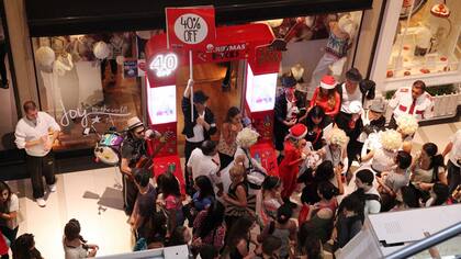 Noche Shopping