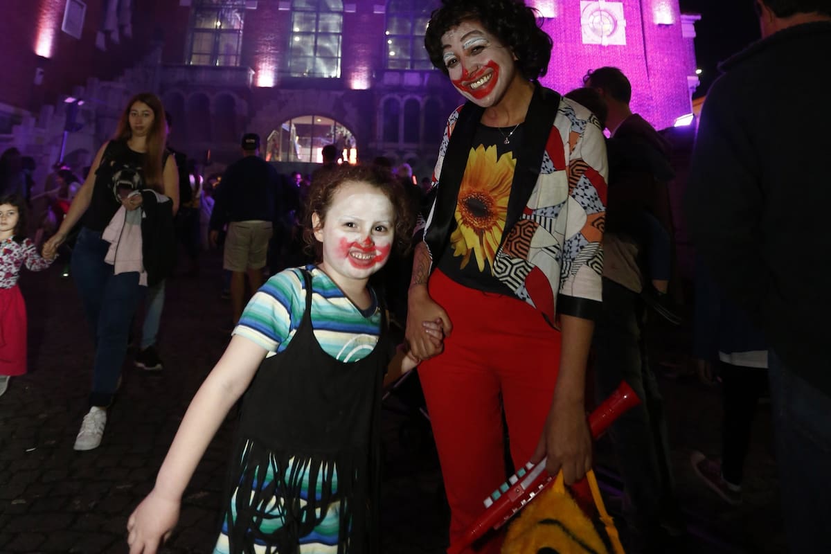 Noche de brujas en la Usina